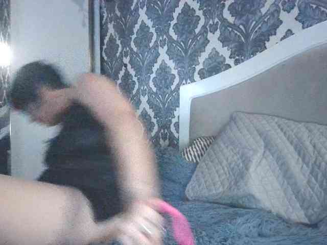 -cherry-dance- Live Webcam on BongaCams