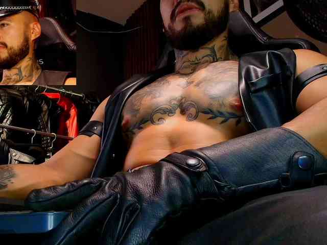 SrBillyMyers Live Webcam on BongaCams