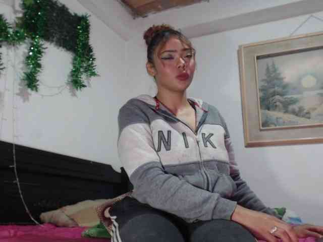 Bunnynasty888 webcam