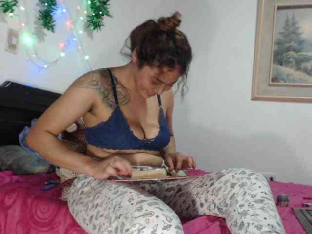 Bunnynasty888 webcam