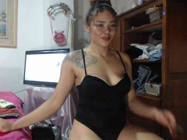 Bunnynasty888 webcam