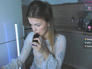 AkylinaGold Porn Show