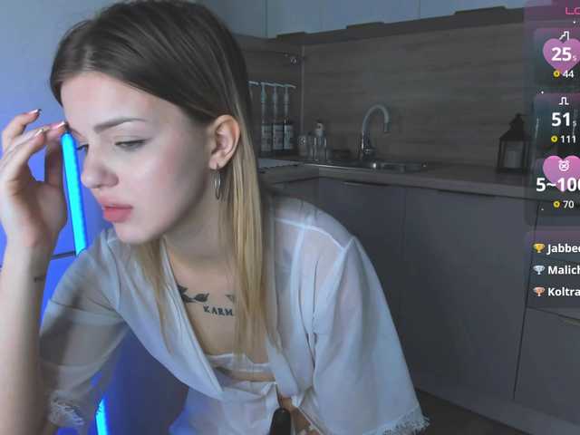 AkylinaGold's BongaCams show and profile