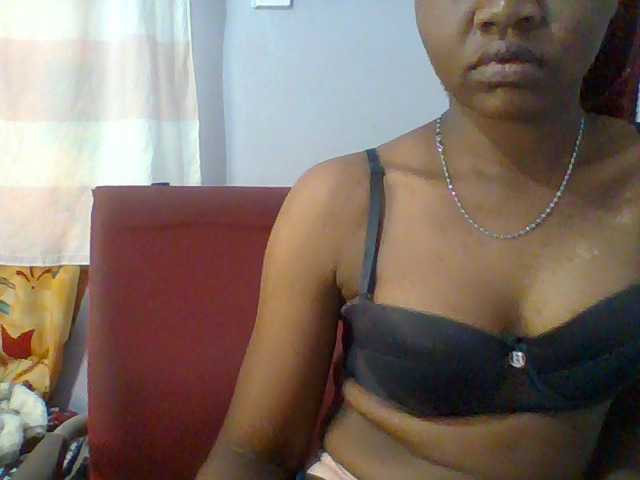 Pretty-thalia1 live cam on BongaCams
