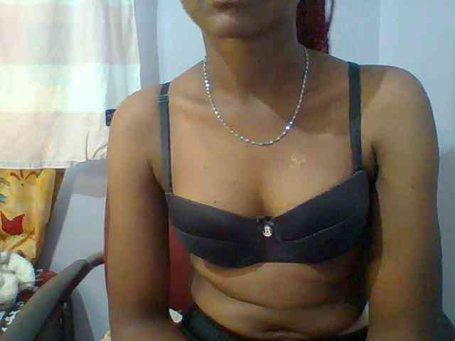 Pretty-thalia1 webcam