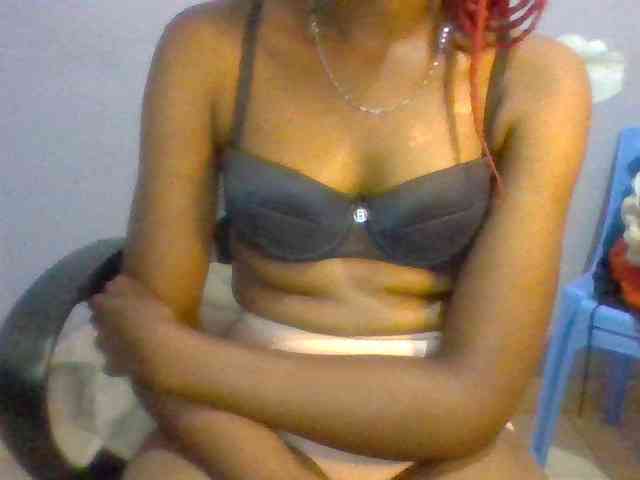 Pretty-thalia1 webcam