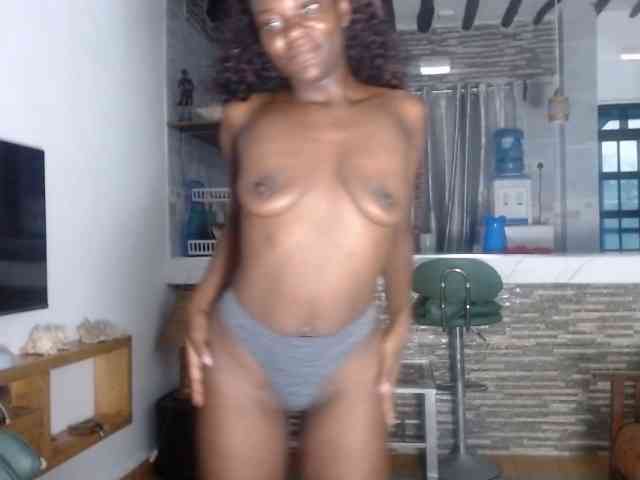 Princess-Ryne webcam