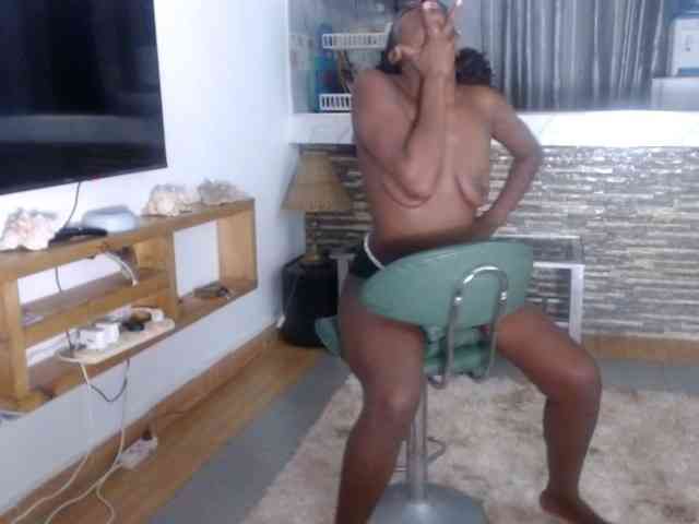 Princess-Ryne webcam