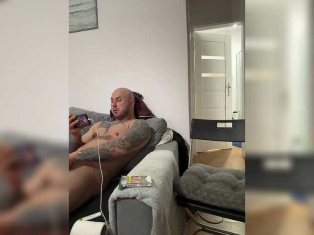 Sexypara1404 live cam