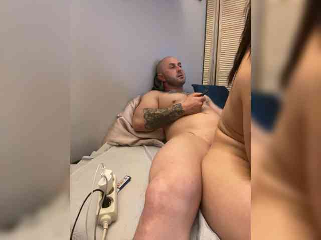 Sexypara1404 webcam