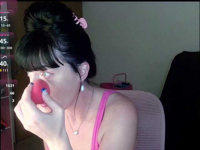 MaciMay live cam preview