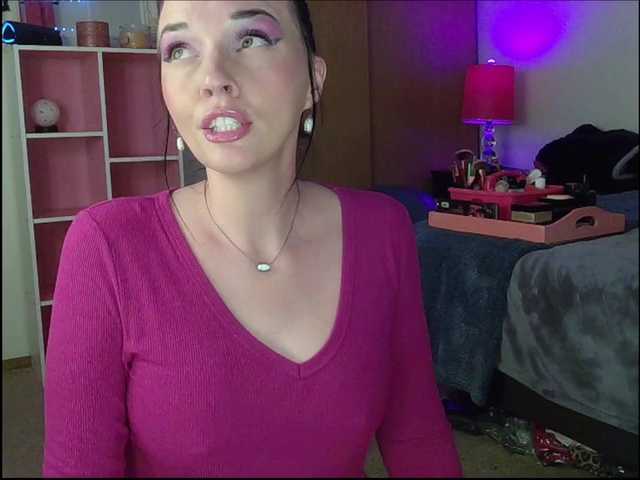 MaciMay live cam on BongaCams