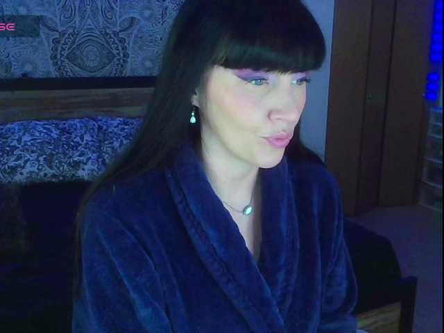 MaciMay's BongaCams show and profile