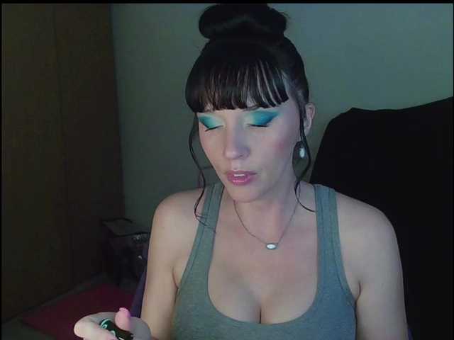 MaciMay live cam on BongaCams