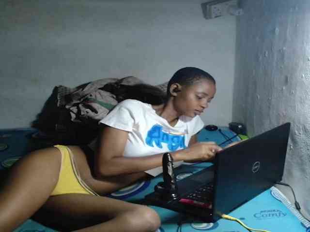 sexykimxx webcam
