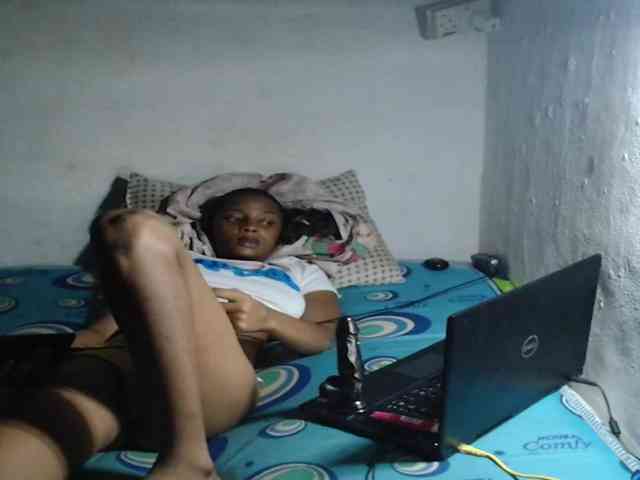 sexykimxx sexykimxx