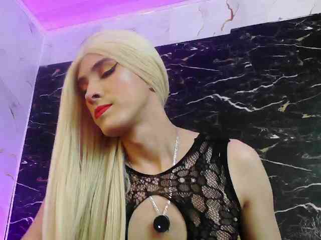 crislingery-doll Live Webcam on BongaCams