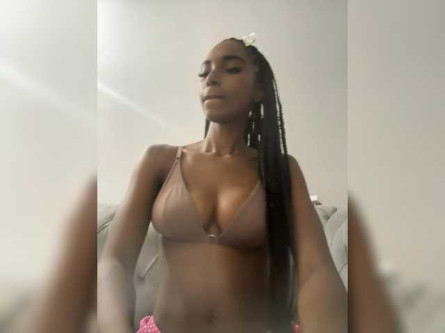 Kyllie live cam on BongaCams