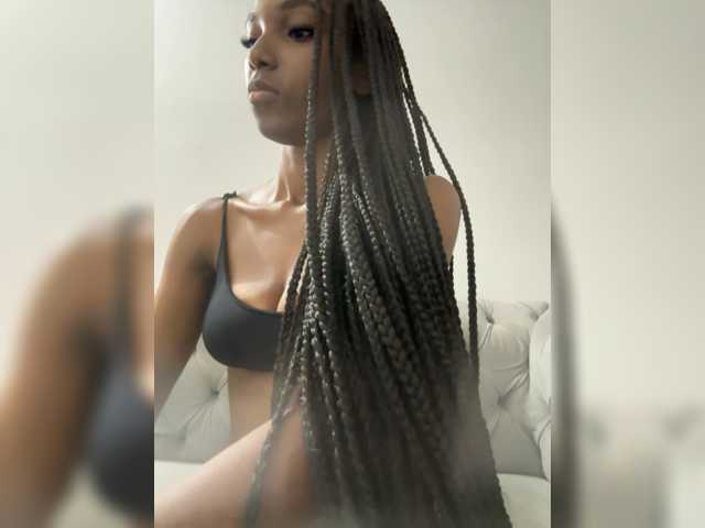 Kyllie live cam on BongaCams