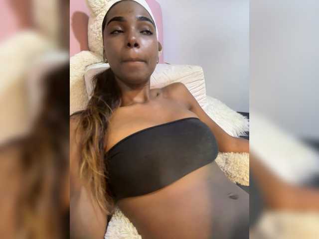 Kyllie live cam on BongaCams