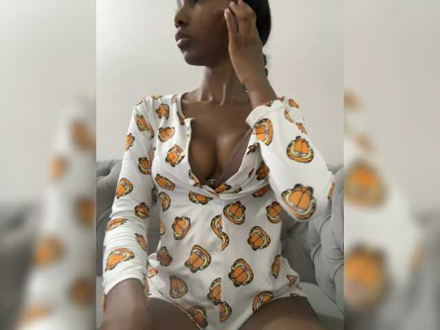 Kyllie, en directo ahora en BongaCams