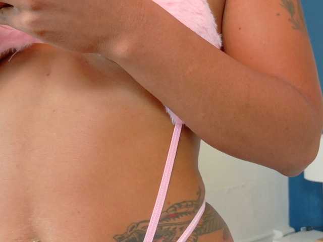 RubyRogers live cam on BongaCams