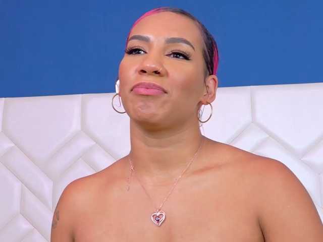 RubyRogers, en vivo ahora en BongaCams
