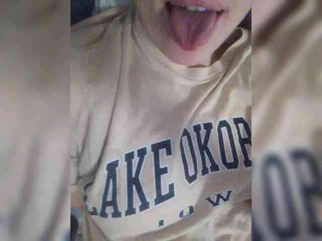 KuklaMashaa webcam