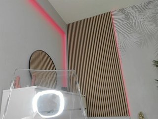 Jessy-Cruzz Porn Show