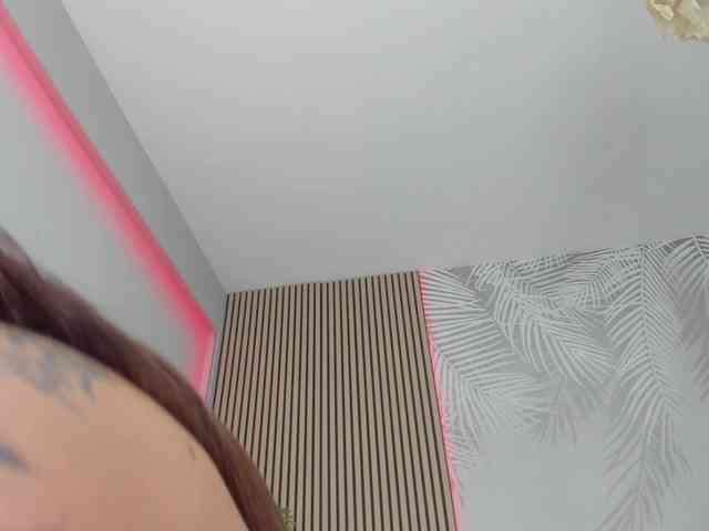 Jessy-Cruzz webcam