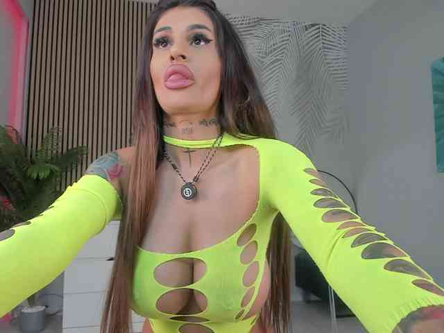 Jessy-Cruzz webcam