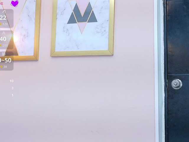 AshleyEvans21's BongaCams show and profile