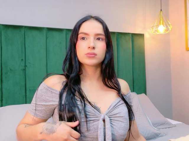 AshleyEvans21 live cam on BongaCams