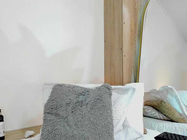 adhitii live cam on BongaCams