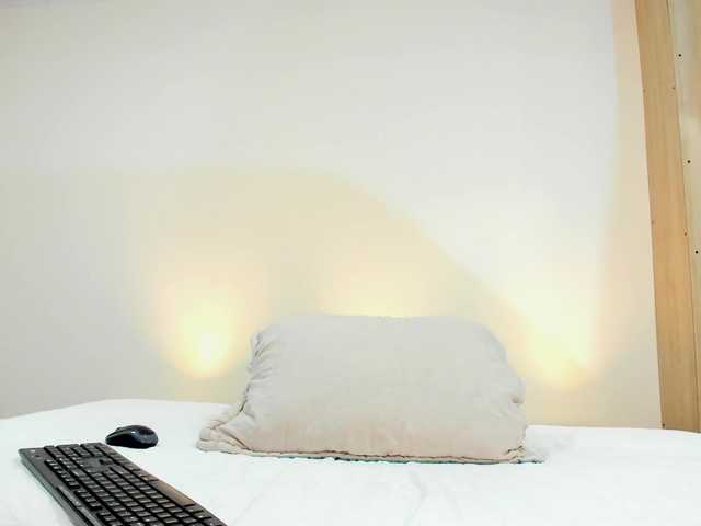 adhitii live cam on BongaCams