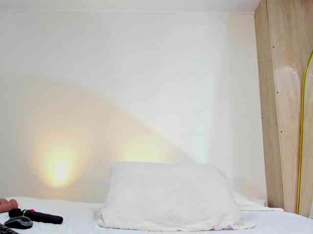 adhitii webcam