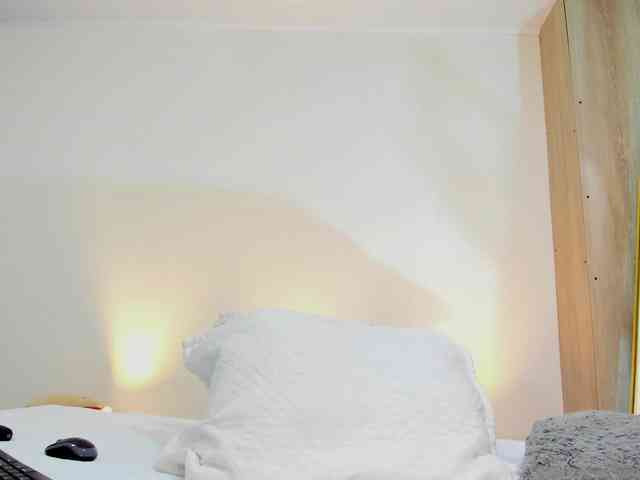 adhitii webcam