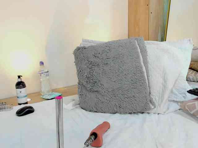 adhitii webcam