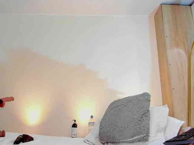 adhitii webcam