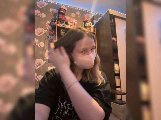 Hollymollylove webcam