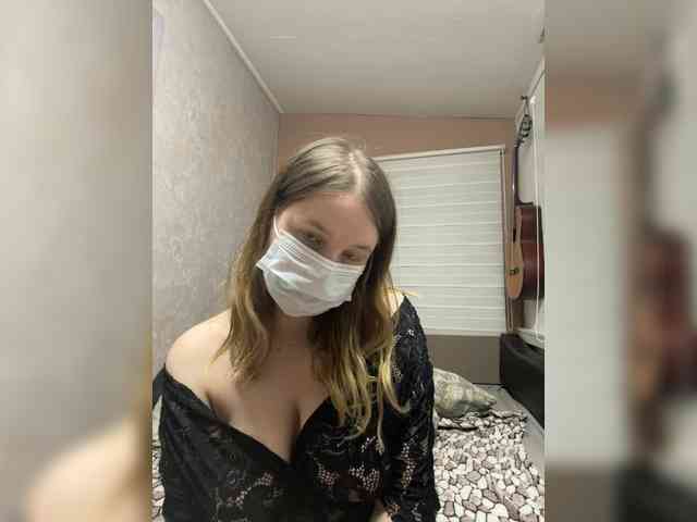 Hollymollylove webcam