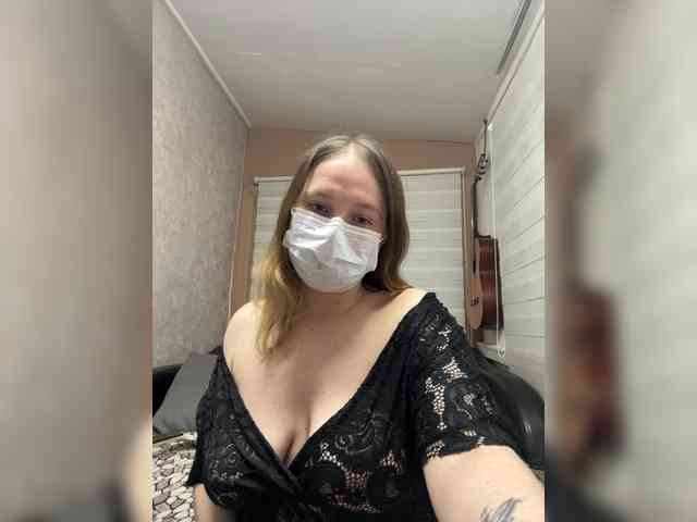 Hollymollylove webcam