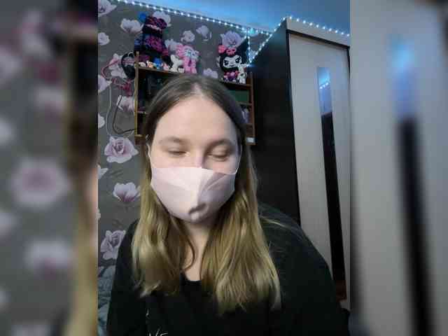 Hollymollylove webcam