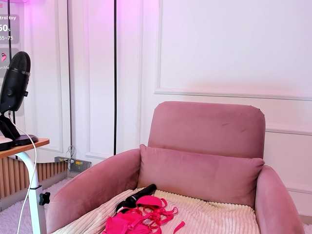 sabrinacherry live cam on BongaCams