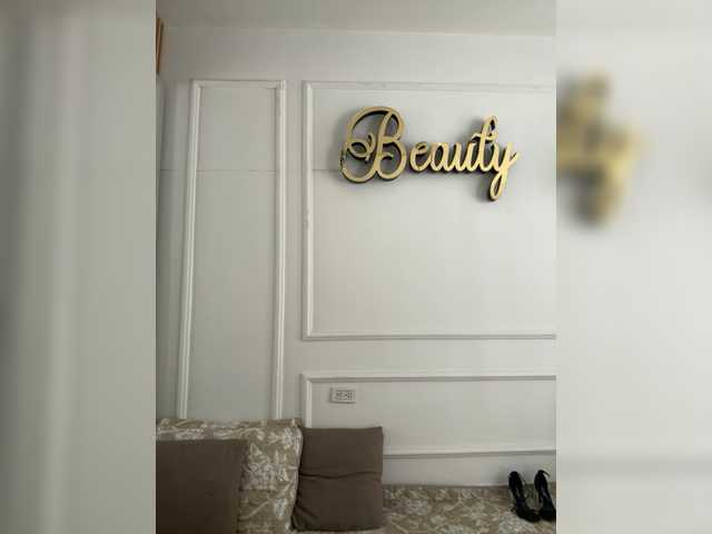 sabrinacherry live cam on BongaCams