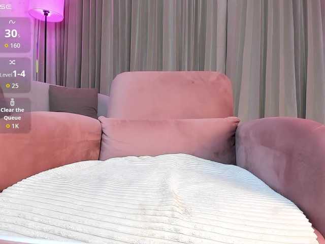 sabrinacherry live cam on BongaCams