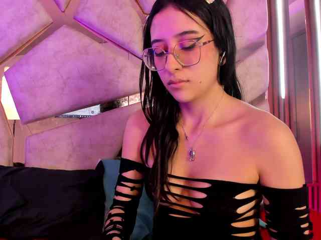 paula-69 webcam