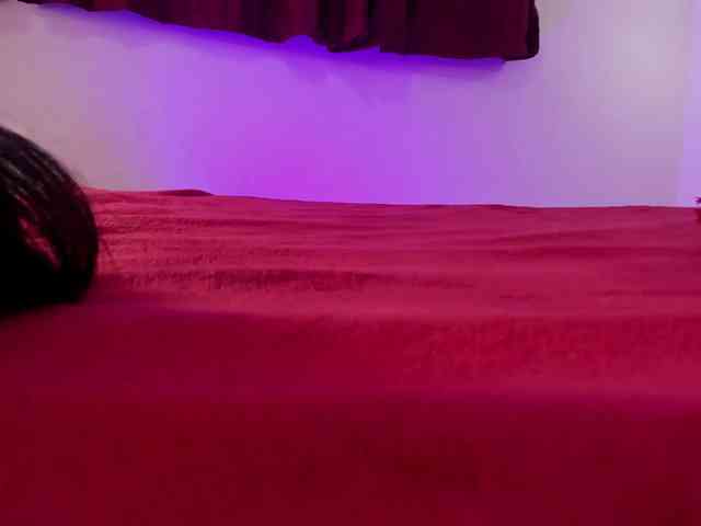 paula-69 webcam