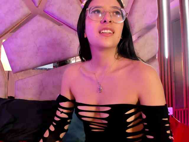 paula-69 webcam