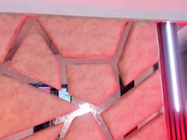 paula-69 webcam